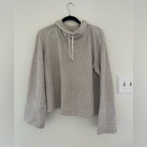 Lululemon Retreat Yourself Pullover Heathered Soft Sand.